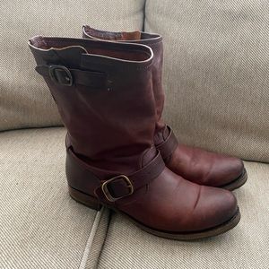Frye Women’s Veronica Short Boot